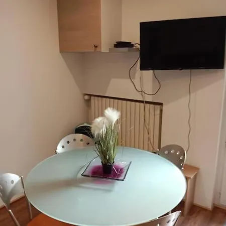 Insolite 46 Appartamento Chambéry